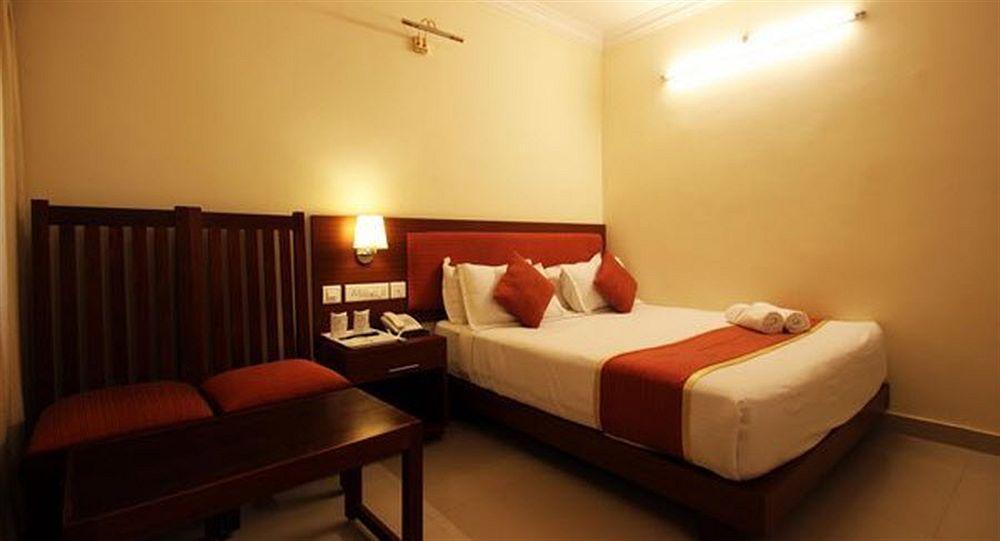 Hotel The Gopinivas Grand Kanyakumari Exterior foto
